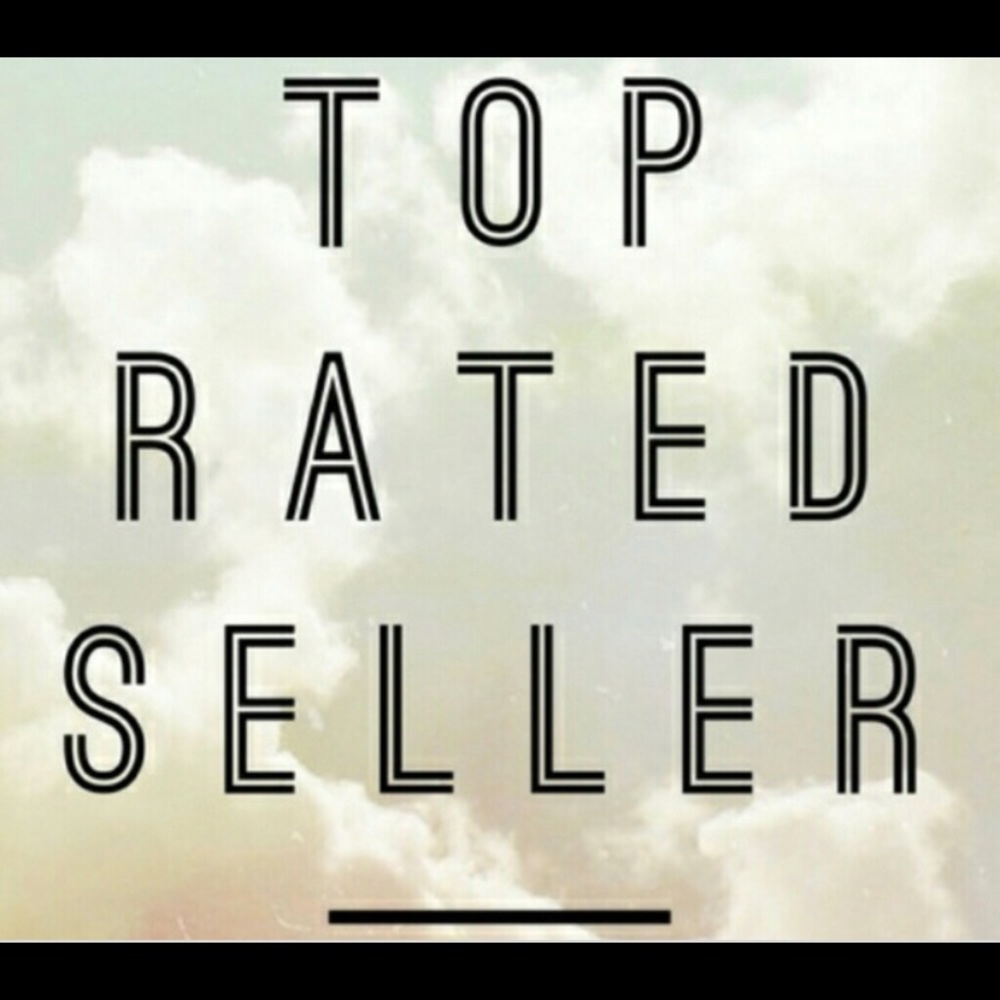 Hey! I’m Eva 💕 🌟TOP RATED SELLER 🌟 - Picture 2 of 3